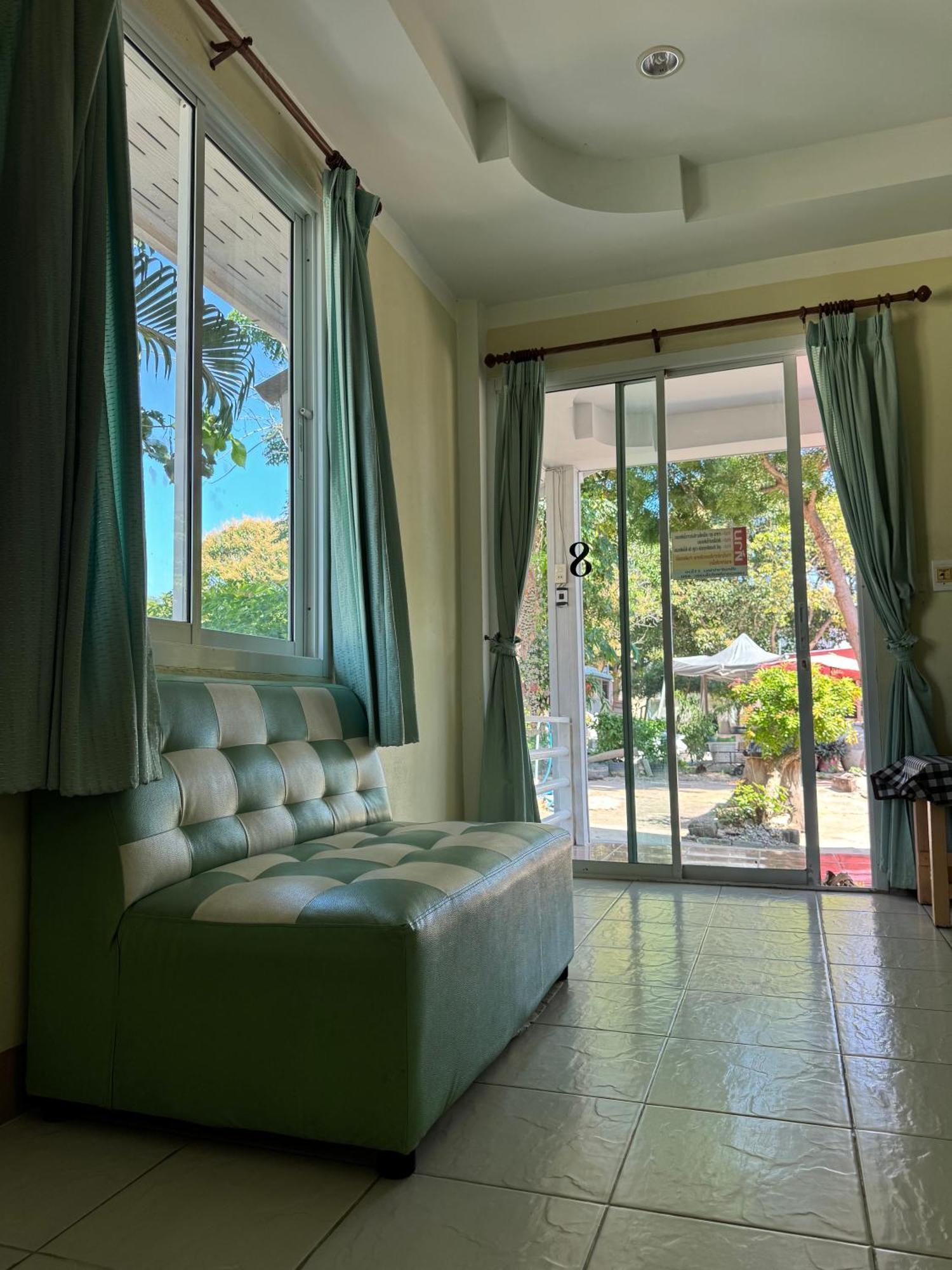 Rang Noknoy Resort At Kohlarn 外观 照片