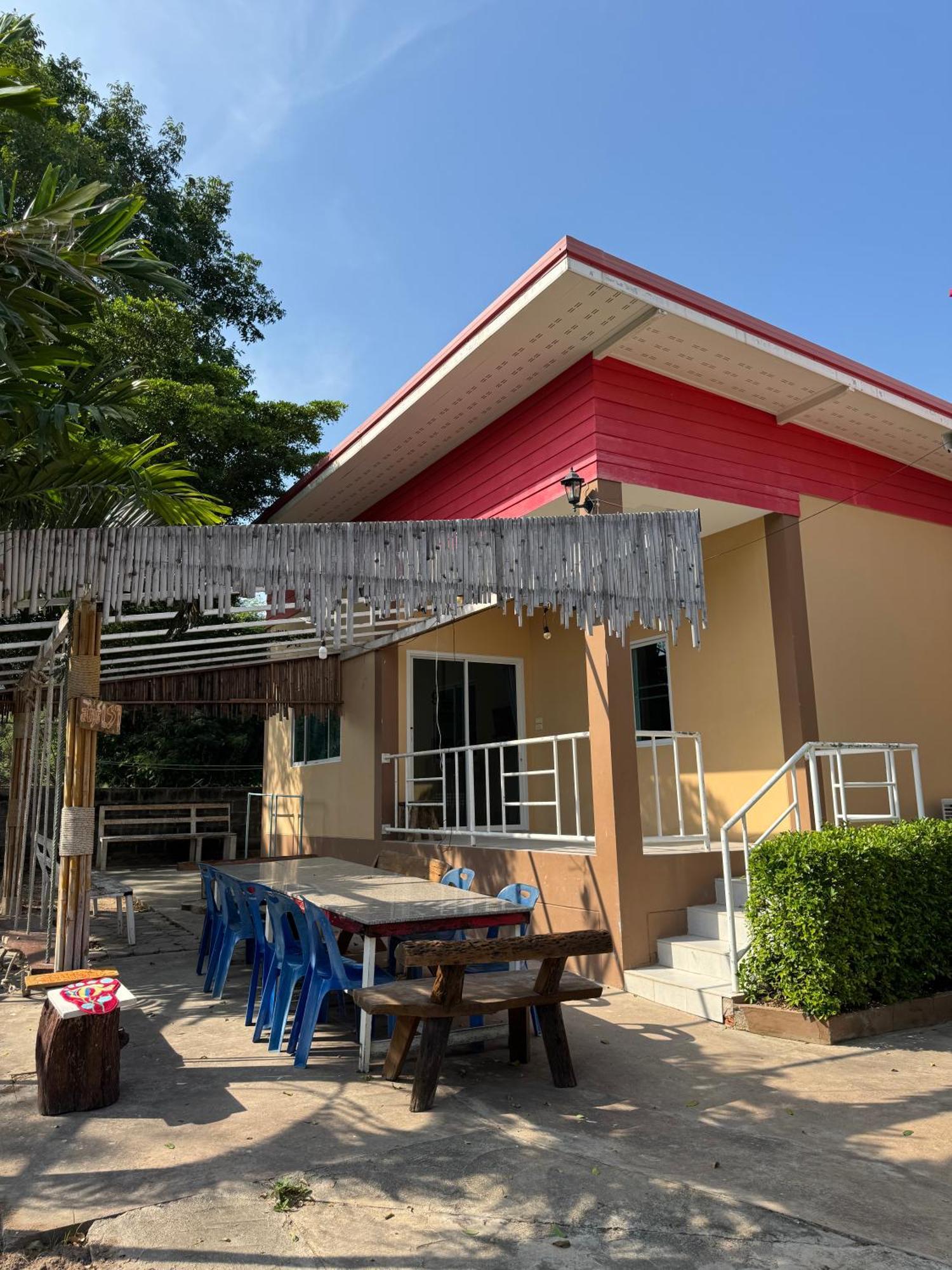 Rang Noknoy Resort At Kohlarn 外观 照片
