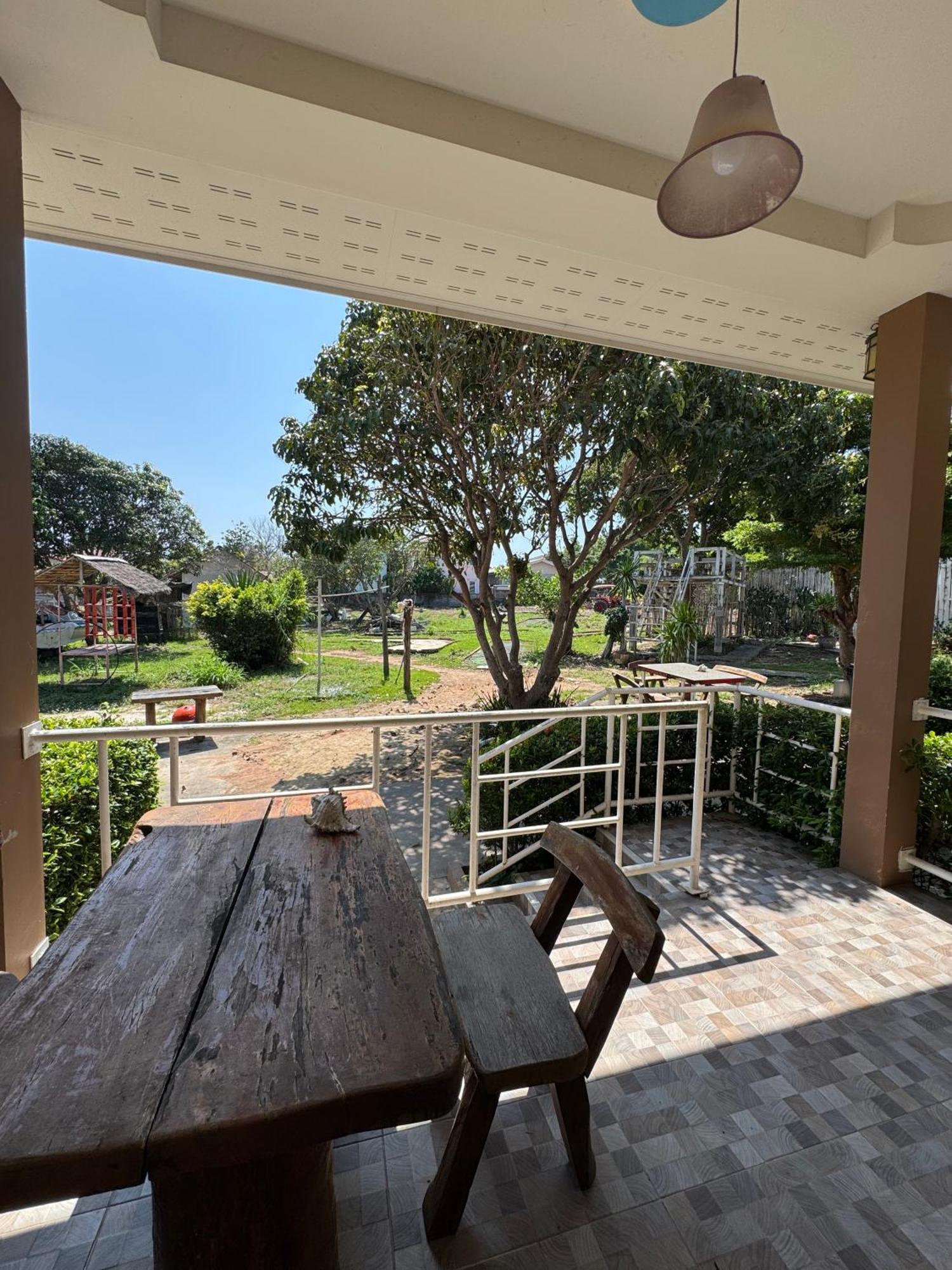 Rang Noknoy Resort At Kohlarn 外观 照片