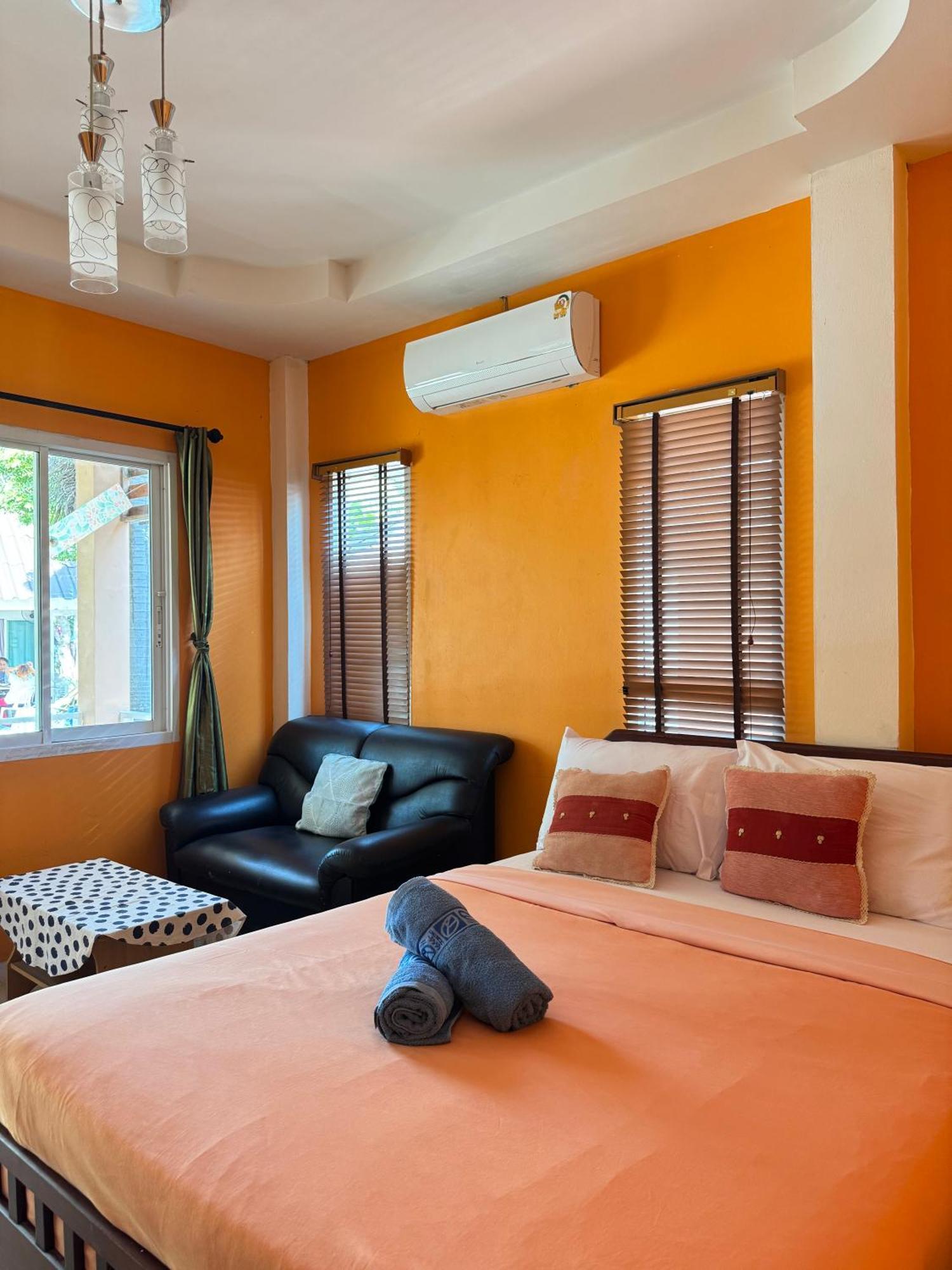 Rang Noknoy Resort At Kohlarn 外观 照片
