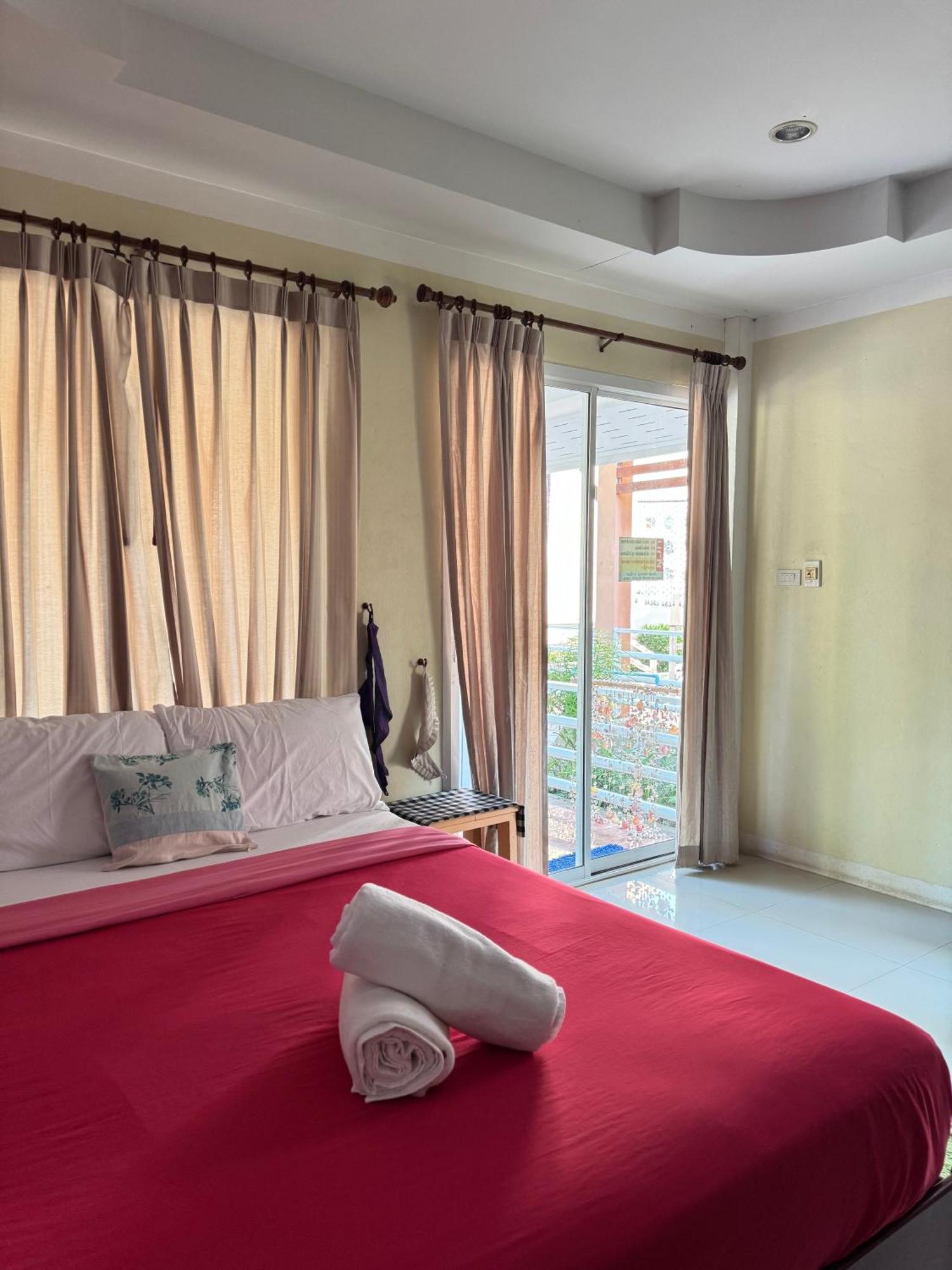 Rang Noknoy Resort At Kohlarn 外观 照片